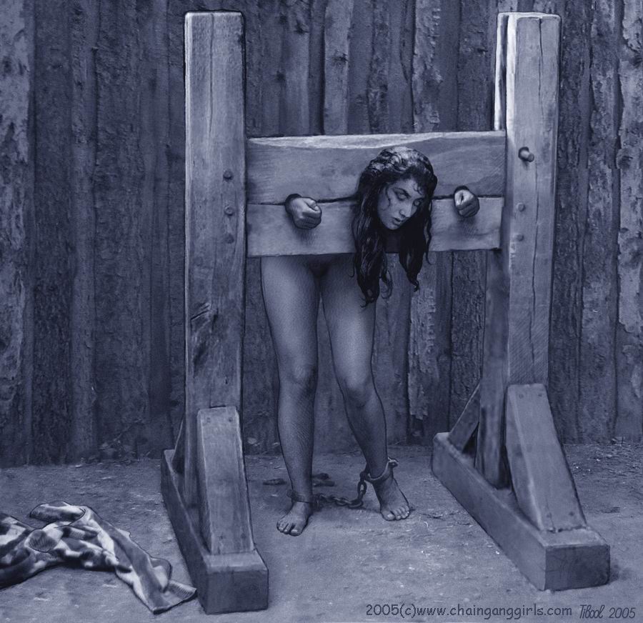 Голые женщины пленницы фото
